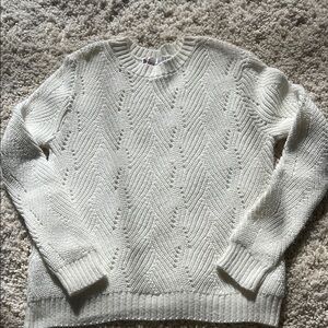 Girls Elegant White Cable Knit Sweater
